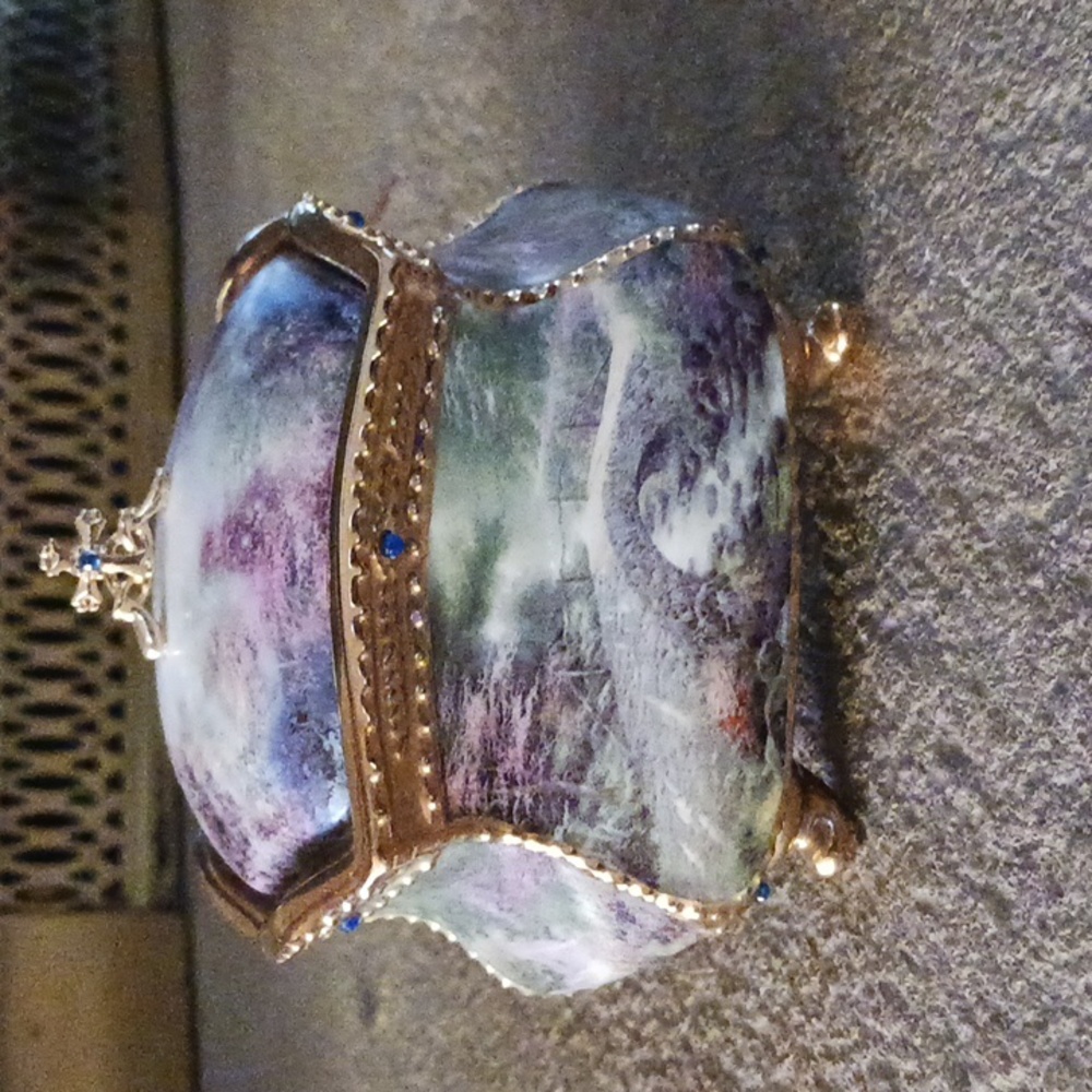 Thomas Kinkade music box